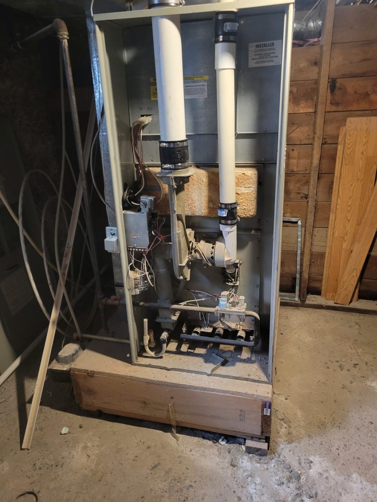 Furnace replacement in Lovell WY older furnace before replacement
